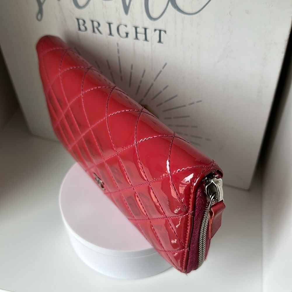 CHANEL - 💯 Authentic Hot Pink Quilted Patent Leather Long Zippy Classic Wallet - Picture 15 of 16